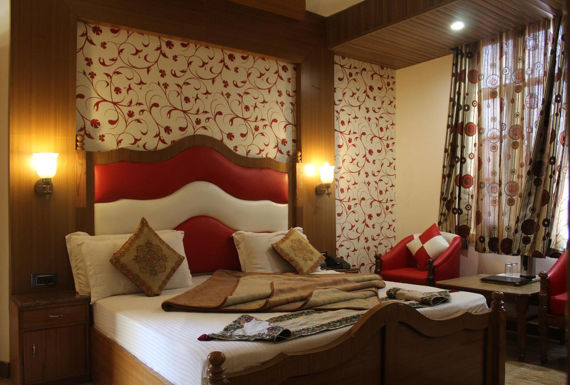 Sagrika Resort Dalhousie Exterior photo