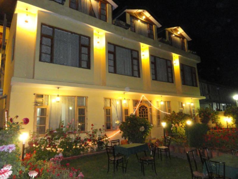 Sagrika Resort Dalhousie Exterior photo