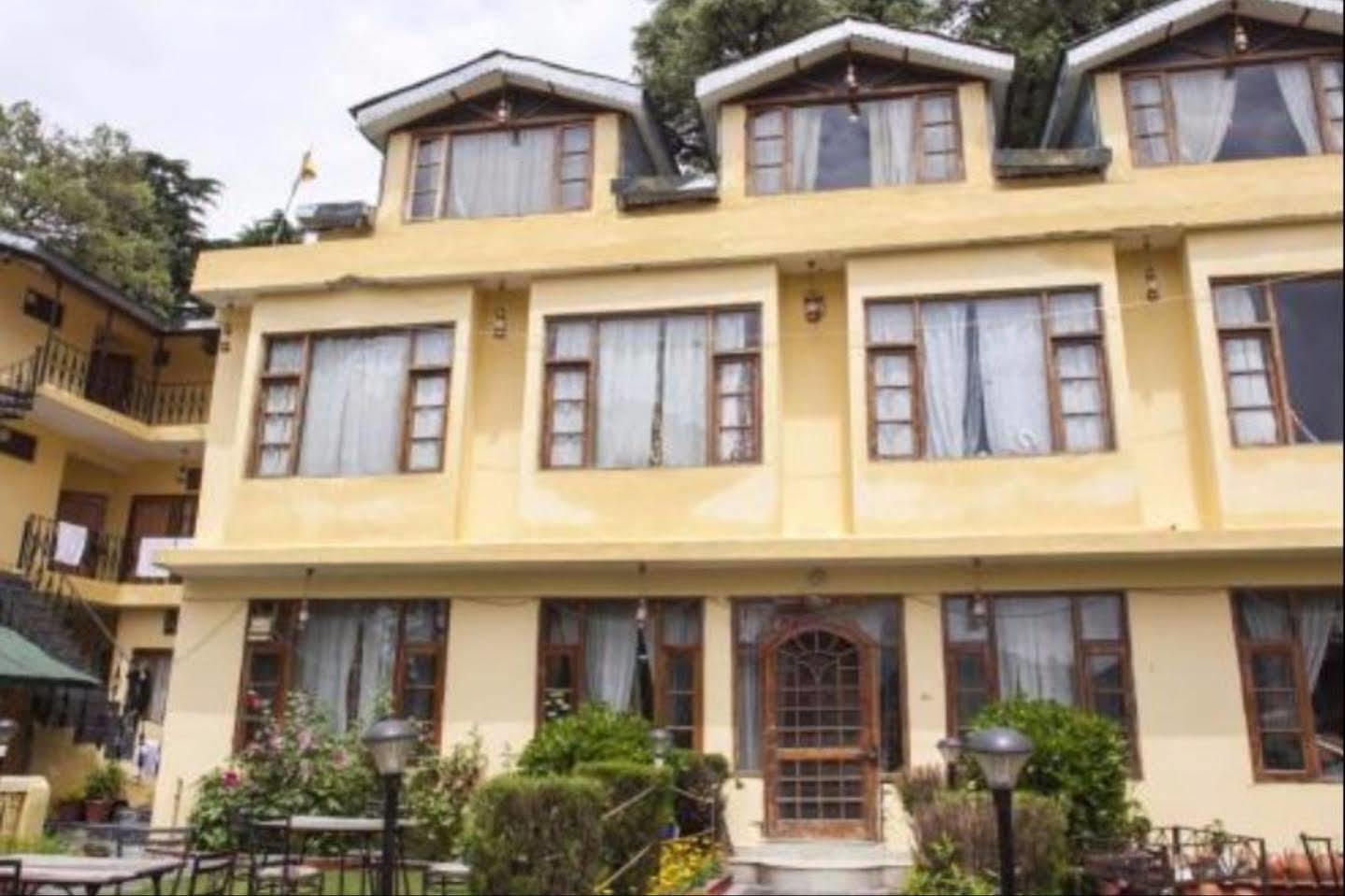 Sagrika Resort Dalhousie Exterior photo